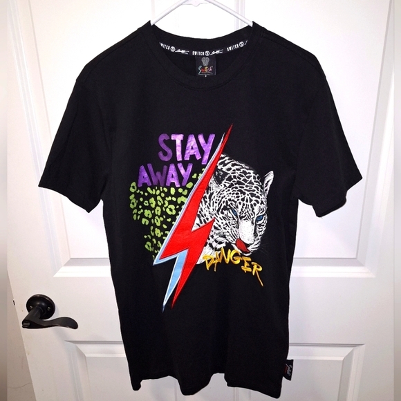 A Switch ladies medium Staw Away Danger t-shirt.  It's NWT. Black w/ graphics - Picture 1 of 8